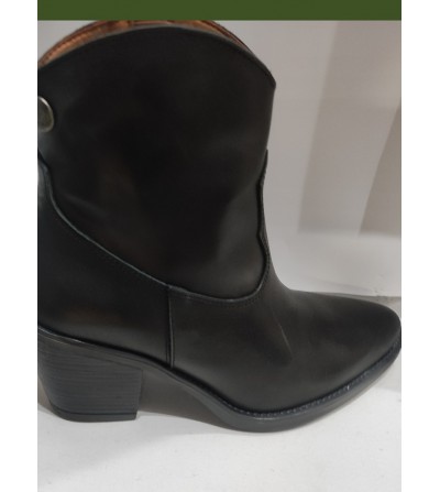 Botin en piel  negro